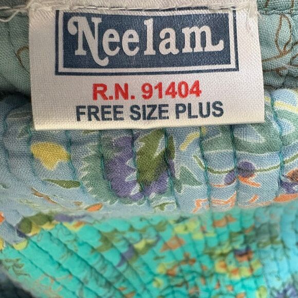 Reversible Floral Patchwork Coat-- Soft Blue & Green Quilted Cotton size L/XL - Picture 9 of 10